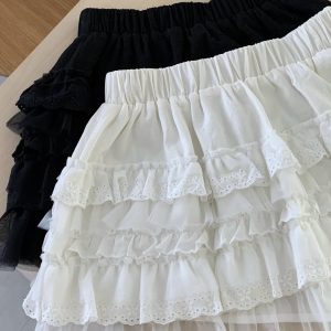 A02蕾絲蛋糕短裙（黑/白）