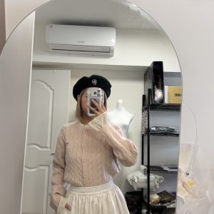 z03 麻花拼接蕾絲毛衣