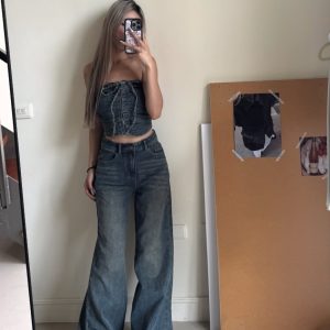 a16修飾臀型牛仔微寬褲