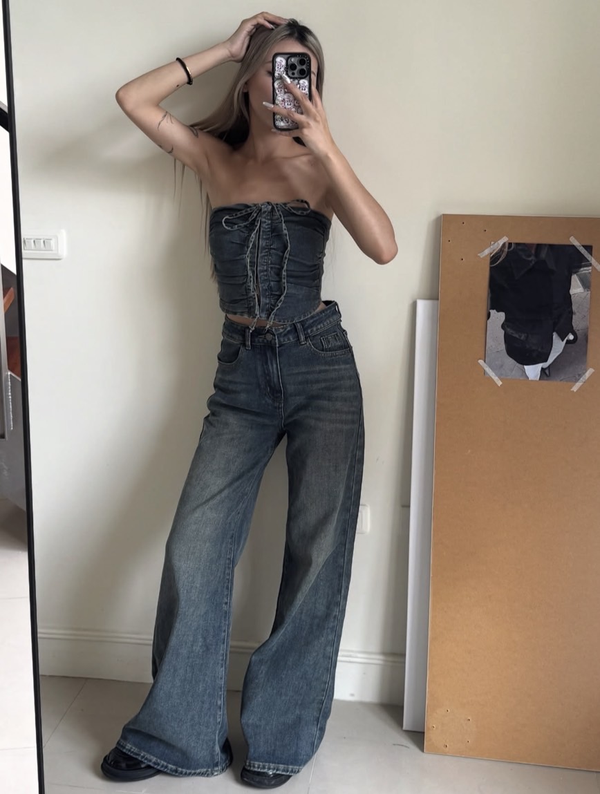 a16修飾臀型牛仔微寬褲 a16修飾臀型牛仔微寬褲