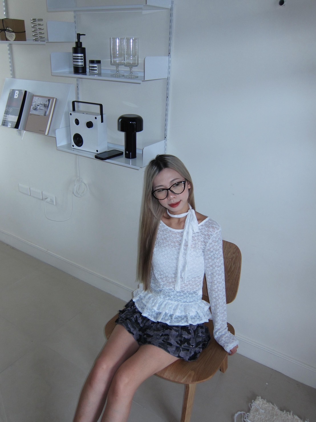 a19韓妞微透膚蕾絲外罩 a19韓妞微透膚蕾絲外罩