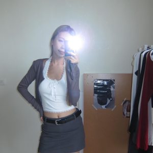 a22蕾絲滾邊掛脖背心