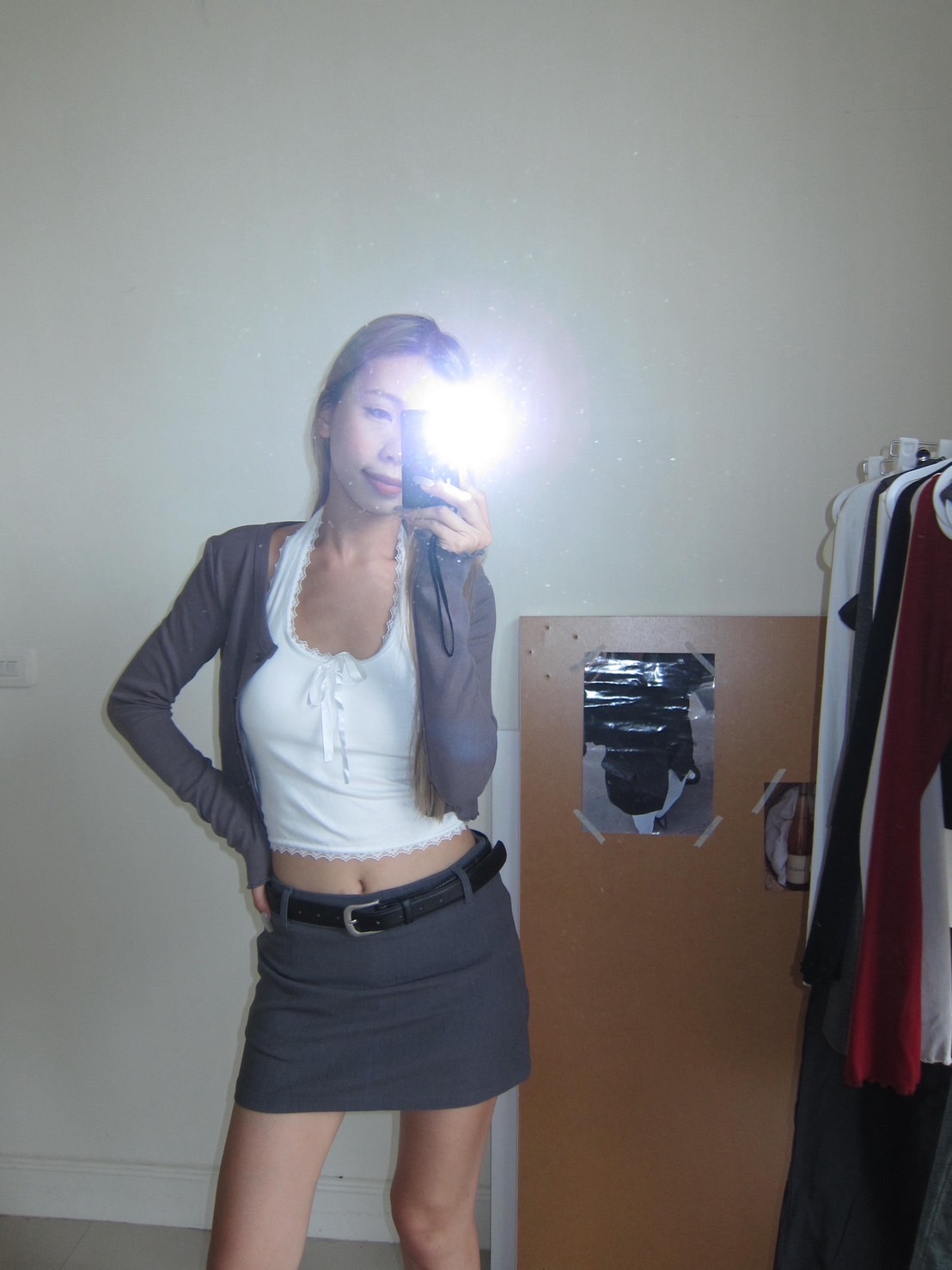 a22蕾絲滾邊掛脖背心 a22蕾絲滾邊掛脖背心