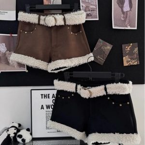 z10 奶甜系羊羔毛短褲