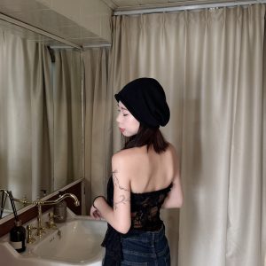 釘珠平口蕾絲上衣